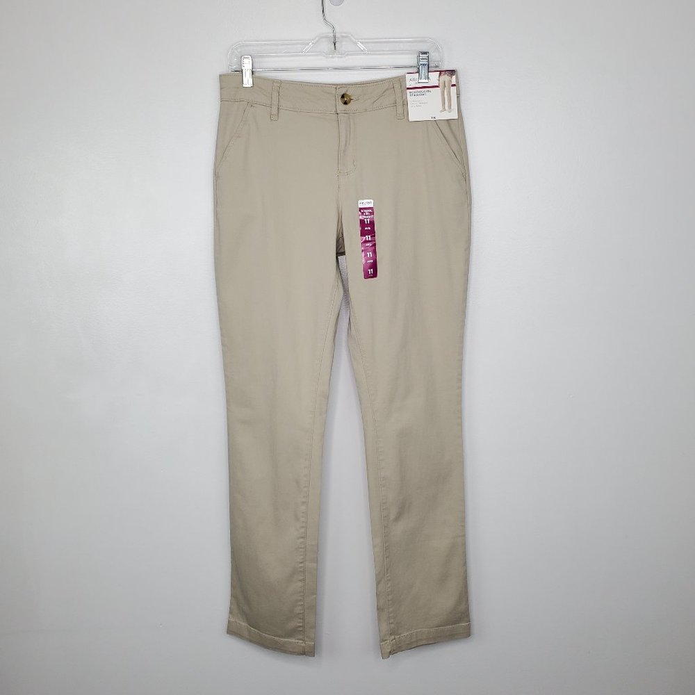 Arizona Schoolgirl Straight Tan Classic Leg Pants, NWT, 11 Average (Juniors)